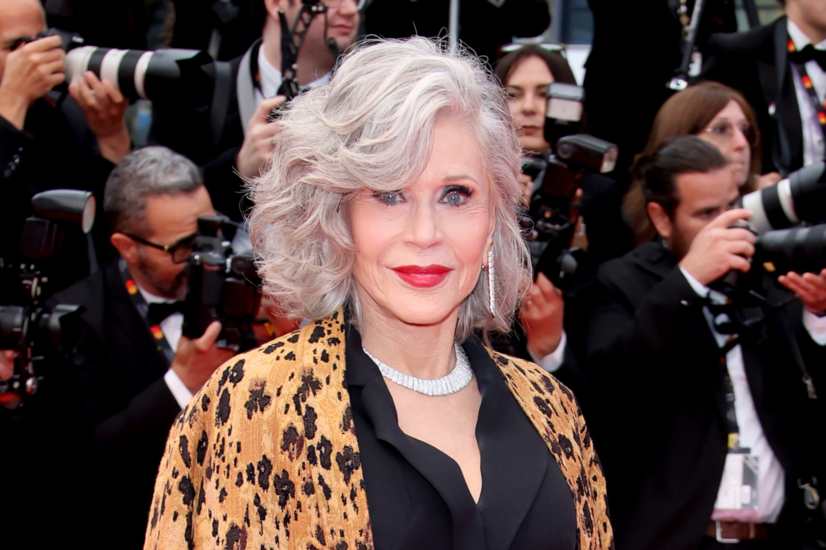 A 86 éves Jane Fonda Ilyen Sikkesen Jelent Meg Cannes Ban A Legszebb Ruhák A Nyitóesten 4756